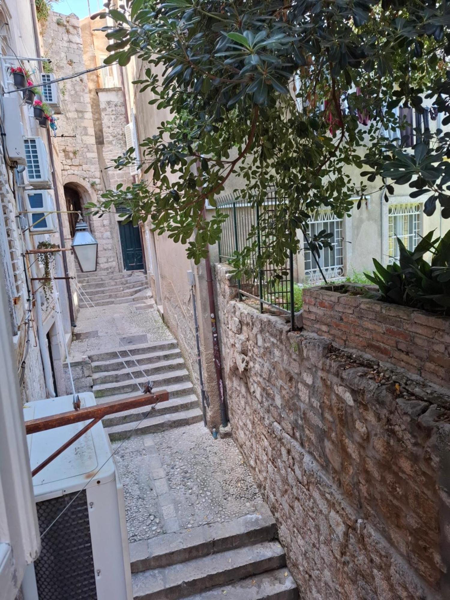 Ella Appartement *