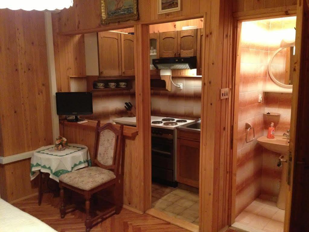 Ella Apartmán